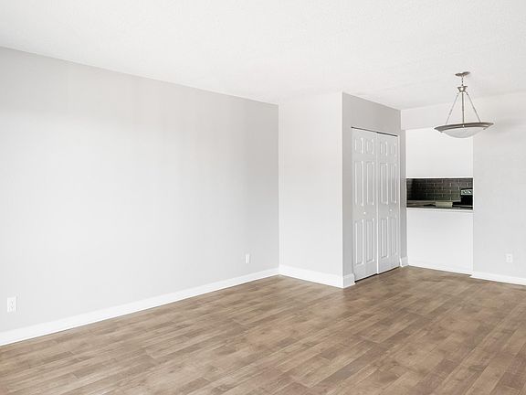 5th image of 218 Olympia Dr #Eed862fef