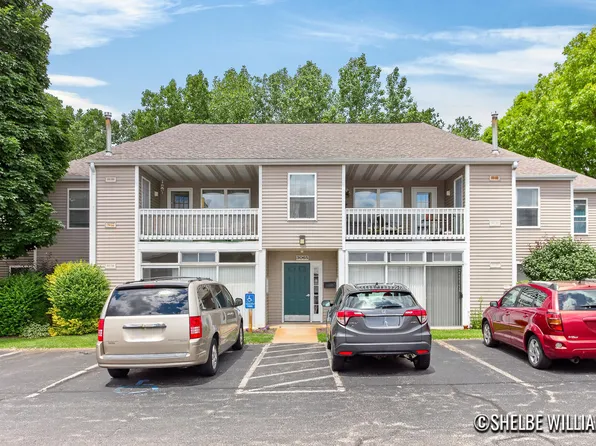 3065 Poplar Creek Dr SE Unit 104, Kentwood, MI 49512