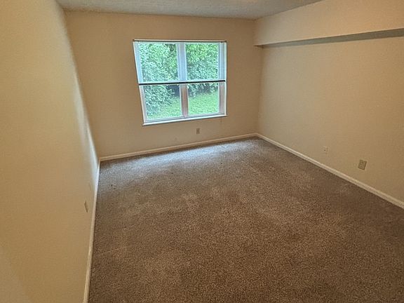 5th image of 2706 Chickasaw Ave #20