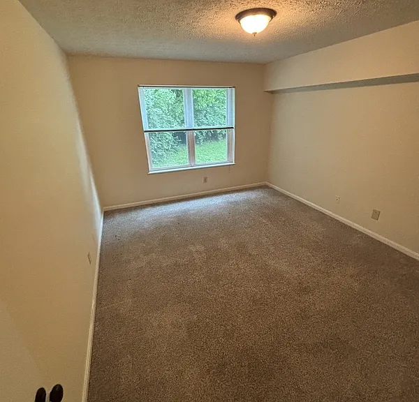 2706 Chickasaw Ave #20 — Photo 5