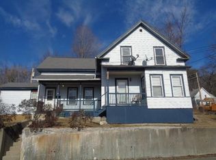 692 Crescent St, Athol, MA 01331