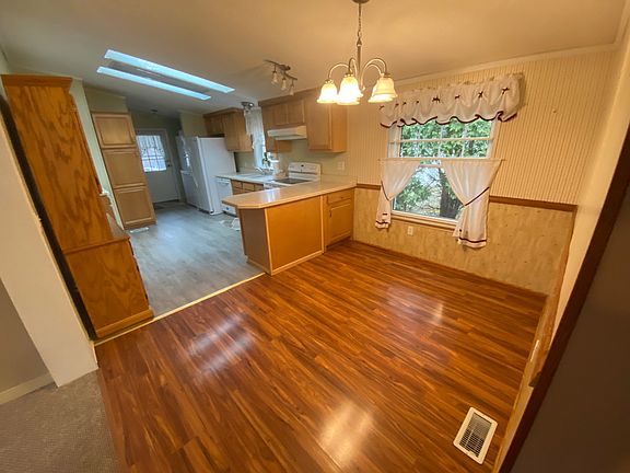 4th image of 2115 Central Ave Unit 34