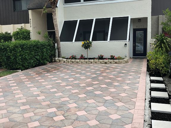 5th image of 9071 NW 35th Pl