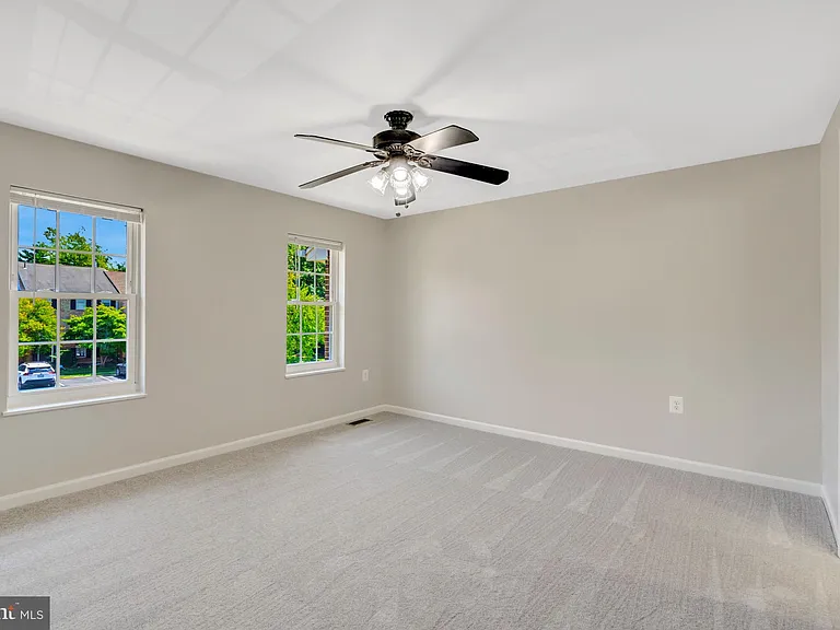 7065 Leewood Forest Dr — Photo 32