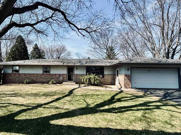 6135 Halverson Dr, Rockford, IL 61109