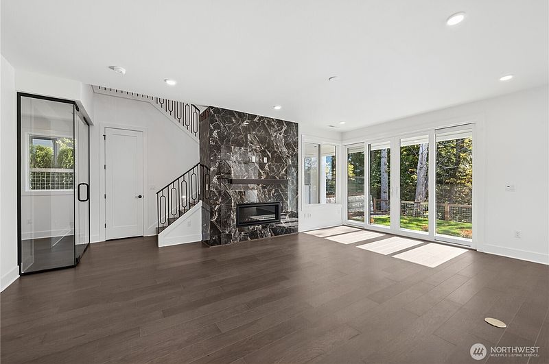 4th image of 13709 SE 85th Street #50