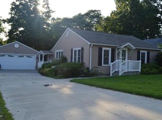 423 Sophia St, Carthage, MO 64836