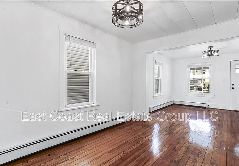 16 Woods Ln — Photo 9
