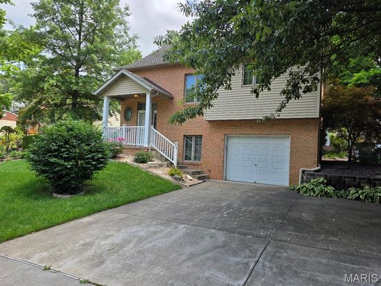 450 S Main St, Troy, IL 62294