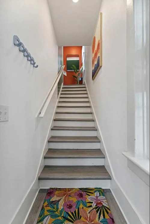 3 bed, 1250 sqft, $2,850 — Photo 2
