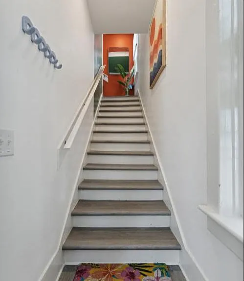 307 W 36th St #C — Photo 2