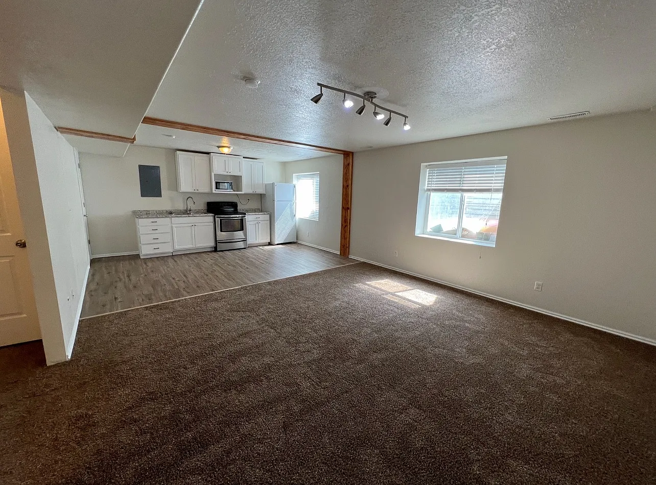 3576 N Canary Way E — Photo 2