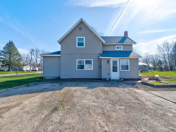 2807 Burlington St, Columbus City, IA 52737