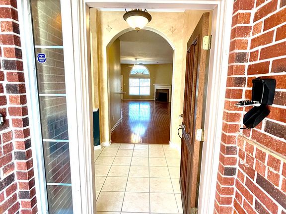 5th image of 12818 Carriage Glen Dr