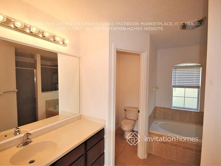 450 Calabria Ave SE — Photo 12