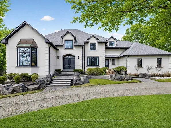 18 Walnut Glen Pl, Markham, ON L6C 1A3