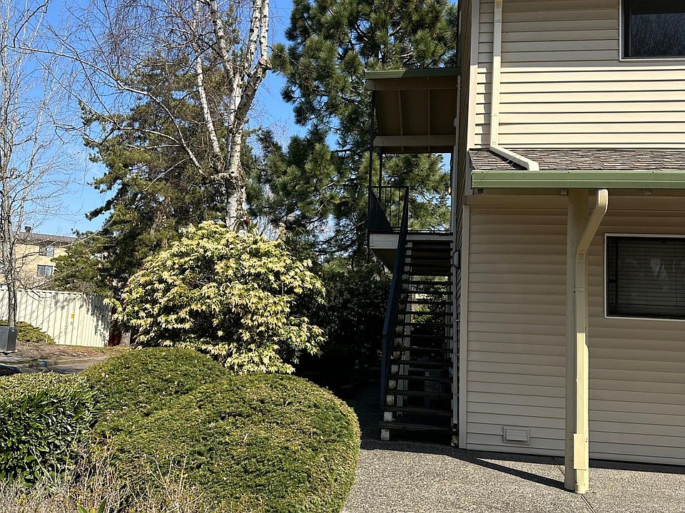 1st image of 11932 N Jantzen Beach Ave #6