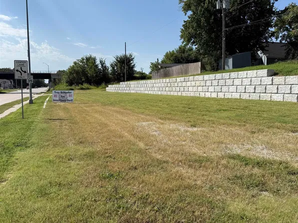 121 N Highway 6, Milford, NE 68405