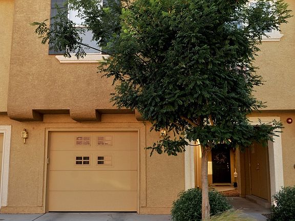 4th image of 601 Menaul Blvd NE Unit 4203