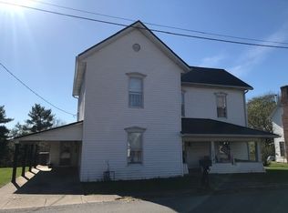 206 Garrett Ave, Brooksville, KY 41004