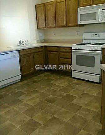 4th image of 2909 Dowitcher Ave