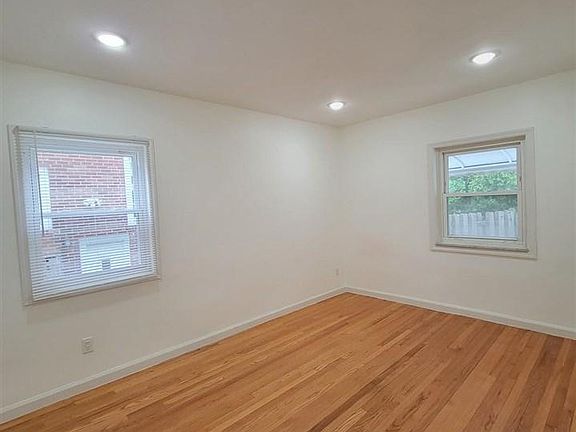 5th image of 796 Fairview Ln #1