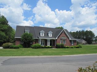 2 Nicklaus Dr NW, Rome, GA 30165