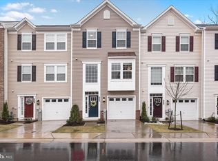 9823 Ravenhurst Rd, Middle River, MD 21220