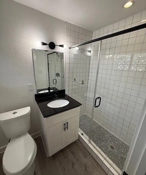606 Harold St #14 — Photo 7