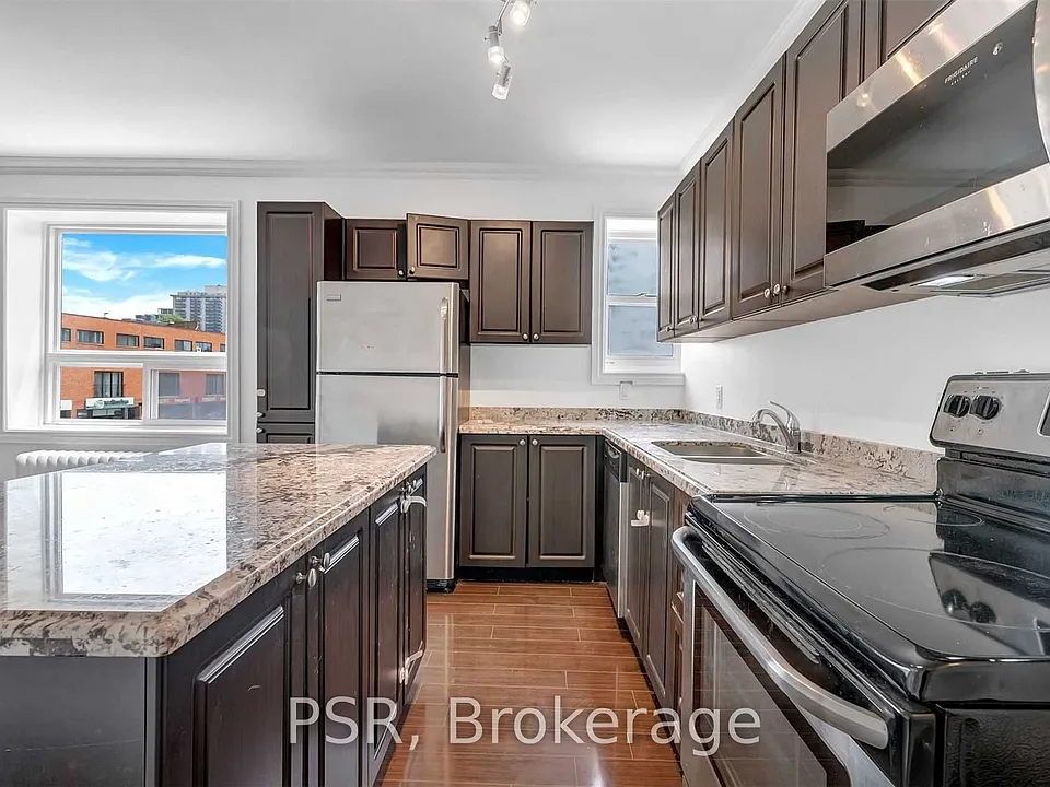 2 Craighurst Ave #1