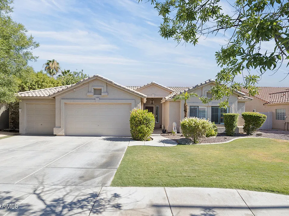1491 W Bartlett Way