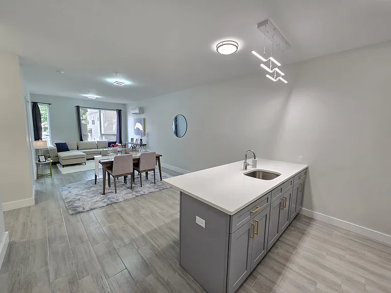 130 Ellis Ave — Photo 19