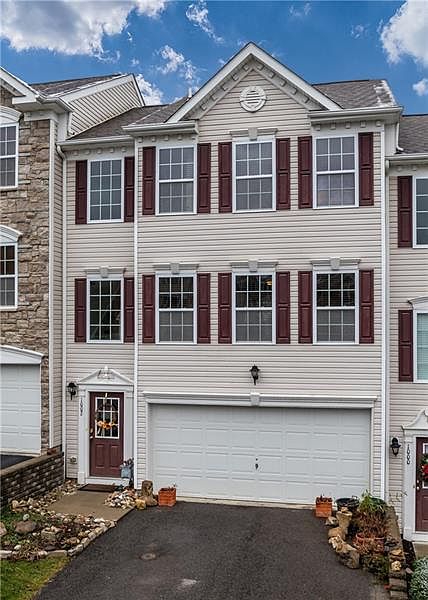 1st image of 1002 Canterbury Dr