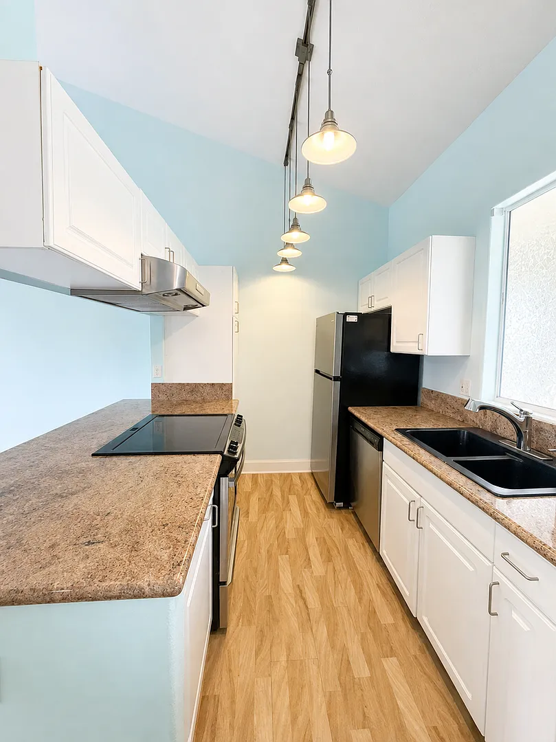 3-Bedroom, 2-Bath Condo for Rent Alii Lani Townhomes — Photo 3