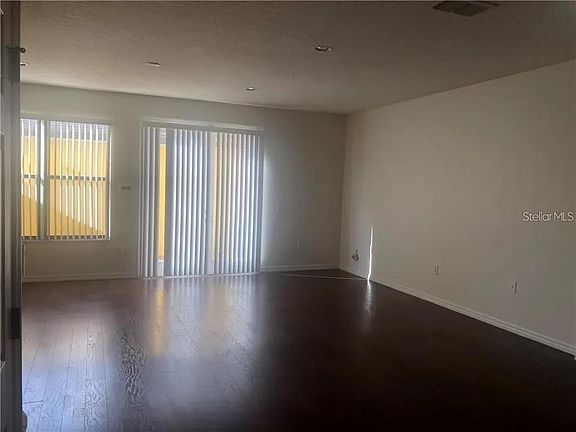 2nd image of 4022 Hunters Park Ln #4022