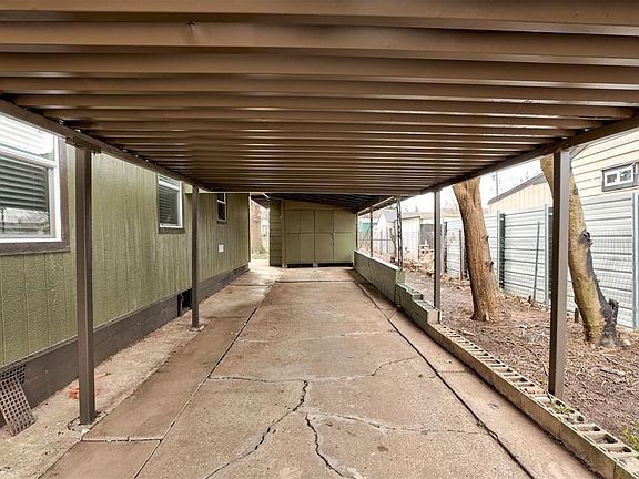 4th image of 1220 SW 39th St
