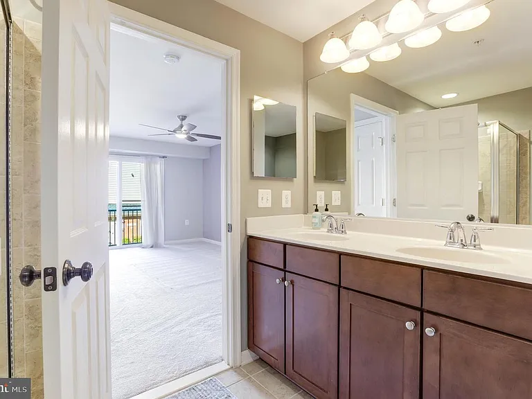 15262 Rosemont Manor Dr — Photo 20