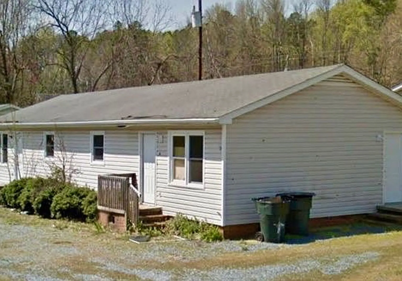 422 Brewer Street — Photo 1