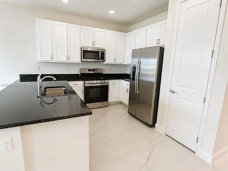 13504 SW Starkissed Ln #0 — Photo 6