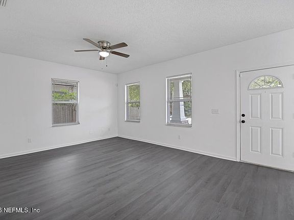 4th image of 3210 STUART Street