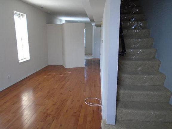 5th image of 1026 Julia St Floor 2
