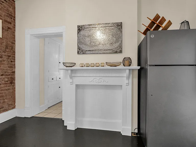 174 Reinhard Ave — Photo 7