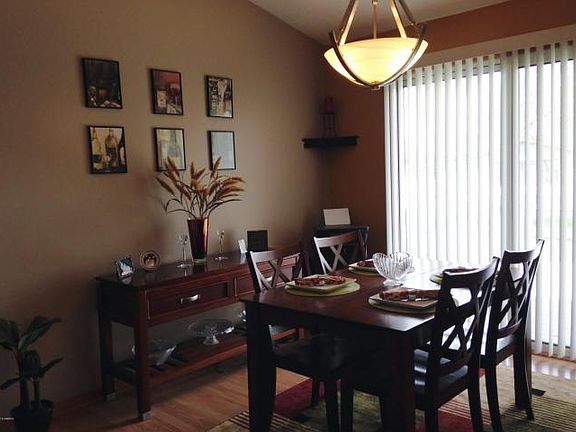 3rd image of 825 Springwood Dr SE
