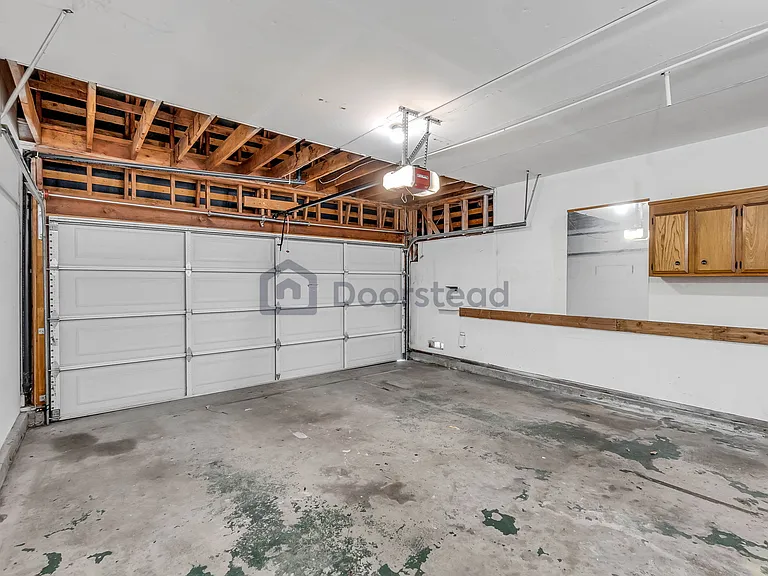 2913 Bayview Dr — Photo 35