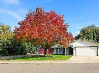 3527 Adams Ln, Redding, CA 96002