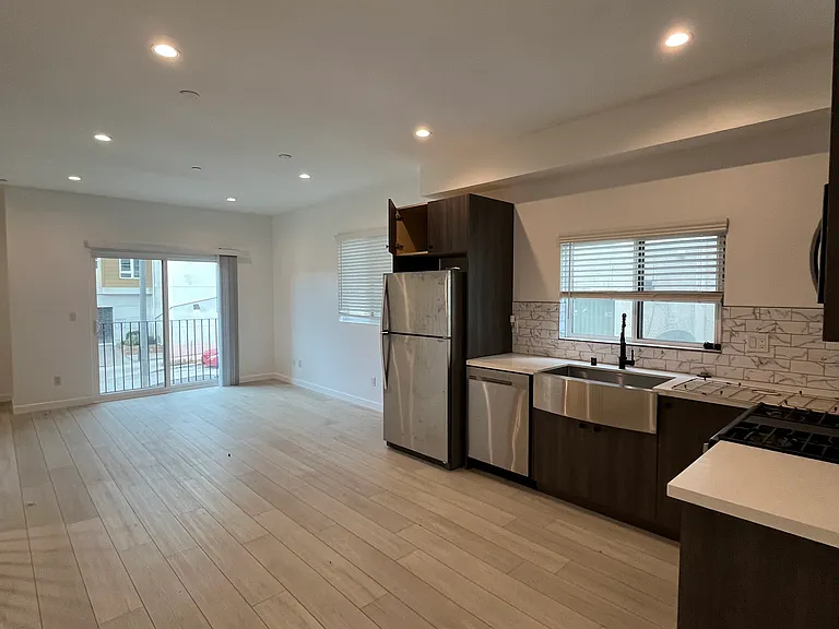 246 N Dillon St #246 — Photo 6