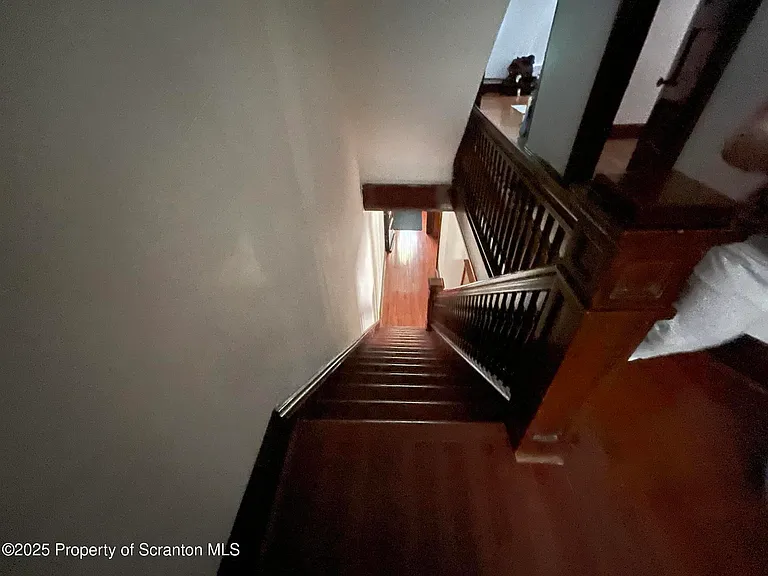 1218 Schlager St — Photo 9
