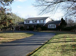 41 Echo Ln, Cranston, RI 02921