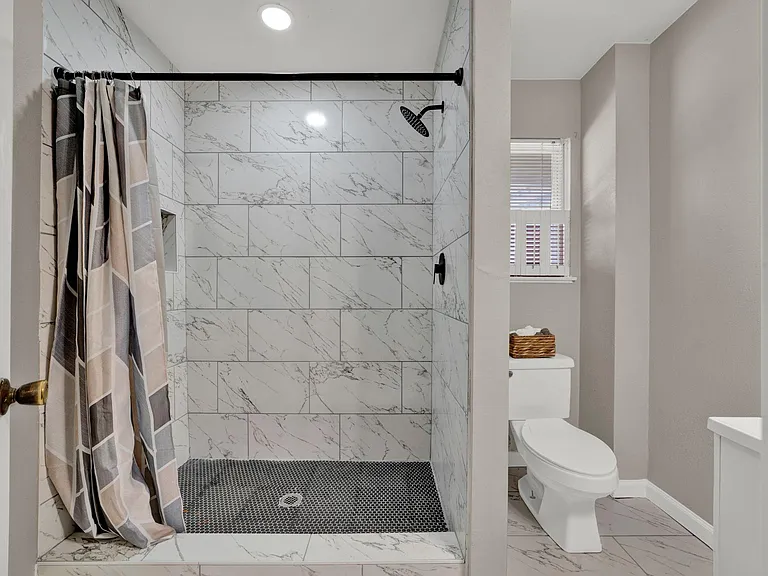 Schevers St — Photo 3