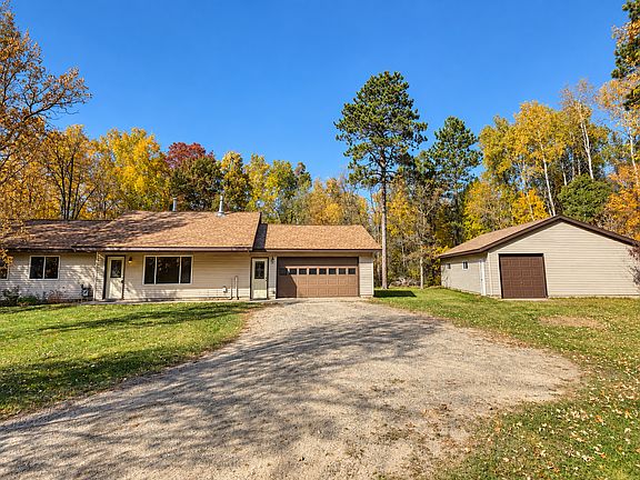 2nd image of 3176 Ellis Rd